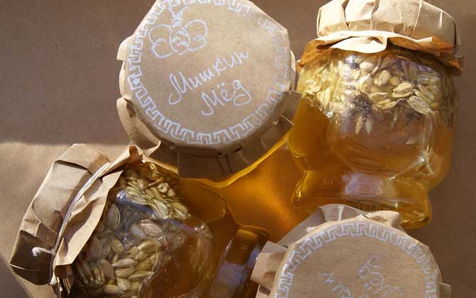 蜂蜜有保質(zhì)期嗎?保質(zhì)期多久?實際上蜂蜜沒有嚴(yán)格意義的保質(zhì)期! 蜂蜜