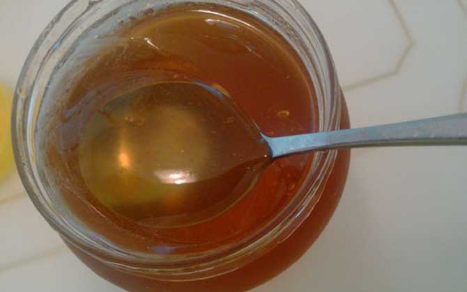 女人吃蜂蜜的好處有哪些?女人經常喝蜂蜜,這7個好處跑不了! 蜂蜜