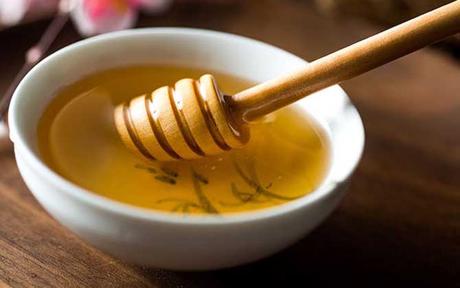 蒲公英蜜的作用與功效及食用方法 蒲公英蜜