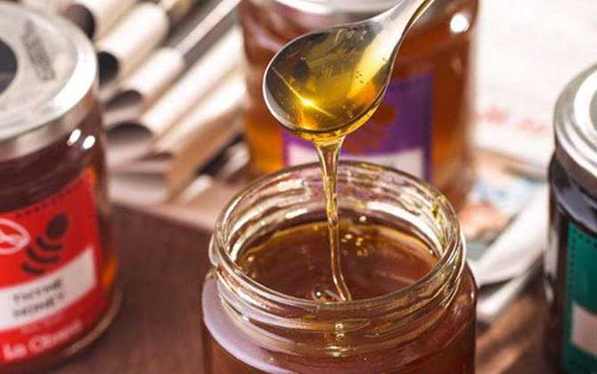 薰衣草蜜的作用與功效及食用方法 薰衣草蜜