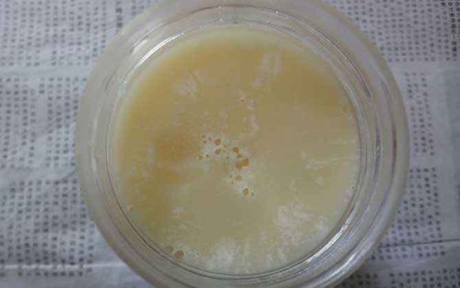 蜂蜜能直接涂在臉上嗎? 蜂蜜