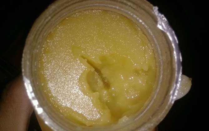 每天用蜂蜜涂臉的人會怎樣? 蜂蜜涂臉