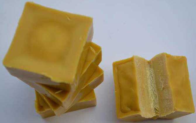 蜂蠟的功效與作用及食用方法 蜂蠟