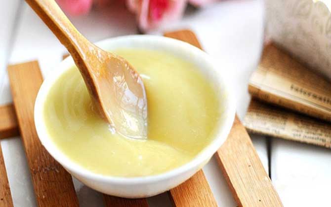 蜂蜜、蜂蠟、蜂王漿、蜂膠、蜂花粉的區別 蜂王漿