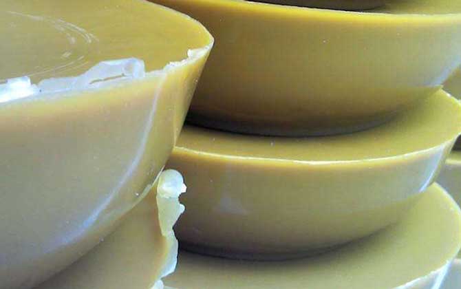 蜂蠟對(duì)蜂群有什么作用? 蜂蠟