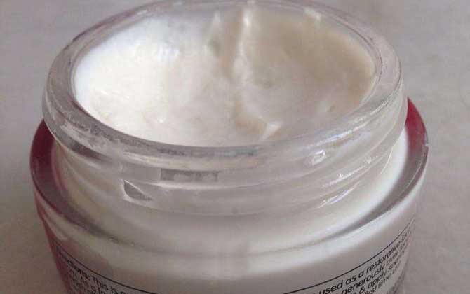 蜂毒面膜的功效及使用方法 蜂毒面膜