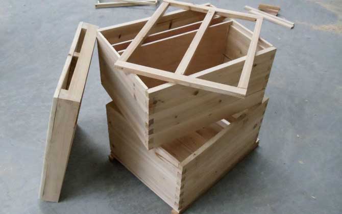 農(nóng)村簡(jiǎn)易蜂箱的做法及注意事項(xiàng) 蜂箱