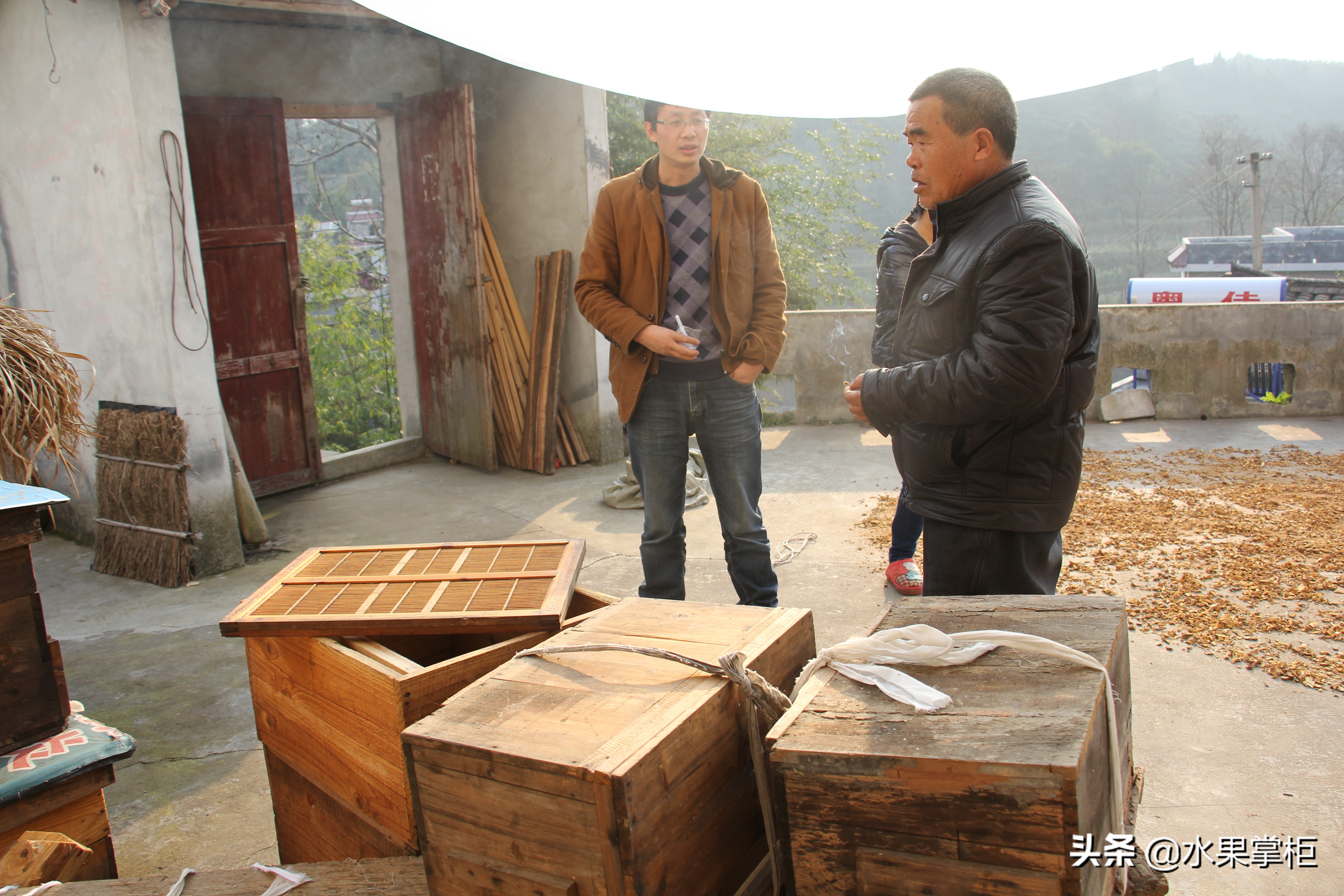 漲知識：農家養土蜂蜜的工具，你認識幾個？留言回復，連載哦