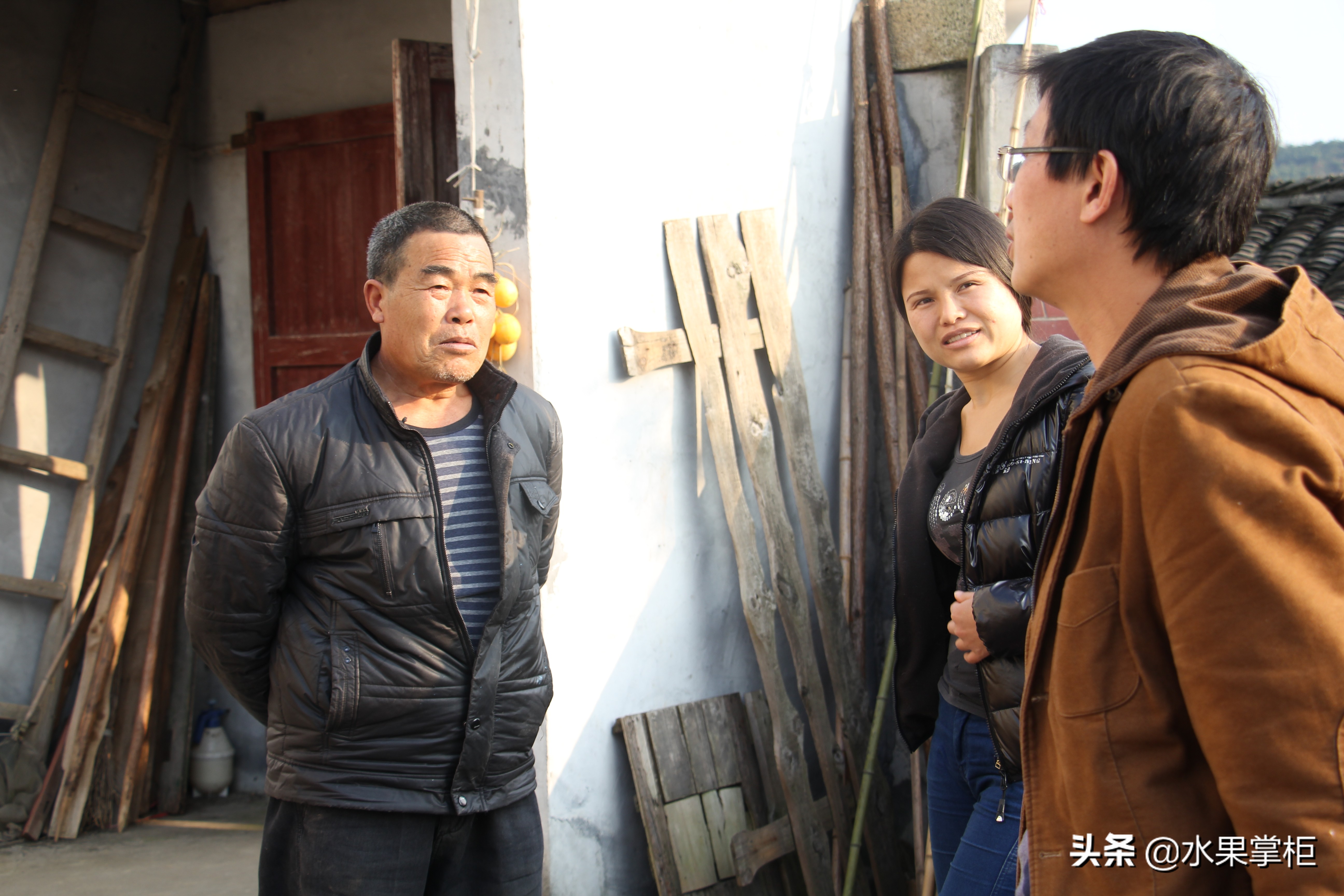 漲知識：農家養土蜂蜜的工具，你認識幾個？留言回復，連載哦