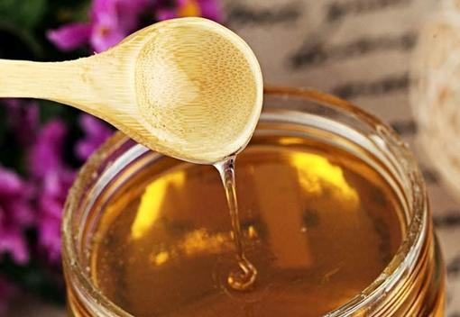 農(nóng)村養(yǎng)蜜蜂能賺錢(qián)嗎（養(yǎng)蜜蜂一年能賺多少錢(qián)）