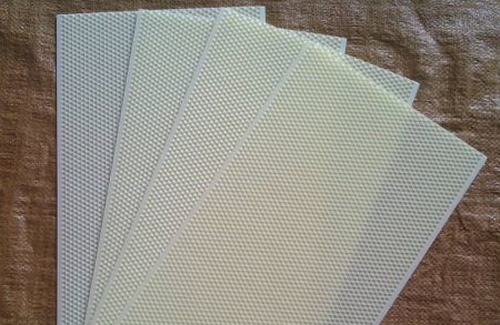 塑料巢礎(chǔ)好用嗎(塑料巢礎(chǔ)的優(yōu)缺點(diǎn)) 塑料巢礎(chǔ)好用嗎(塑料巢礎(chǔ)的優(yōu)缺點(diǎn))