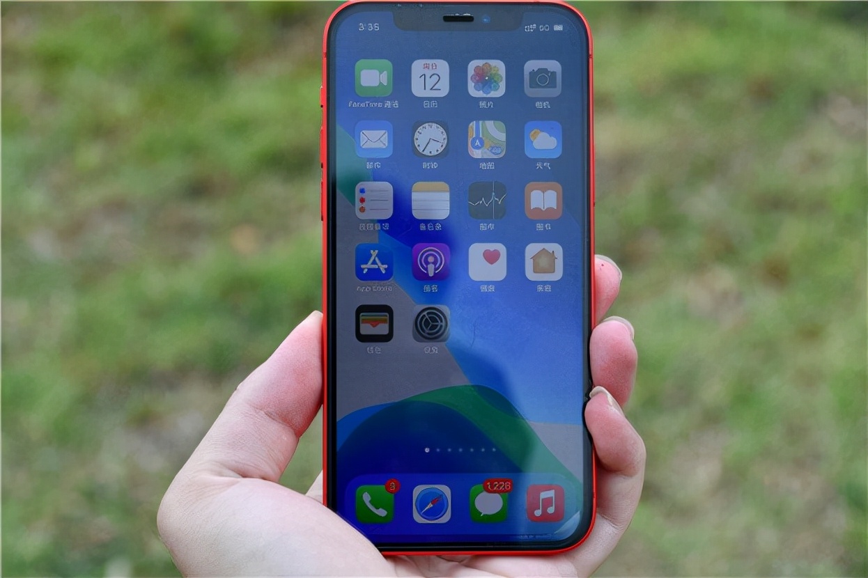 iPhone13又漲價(jià)了！你還會(huì)買嗎？