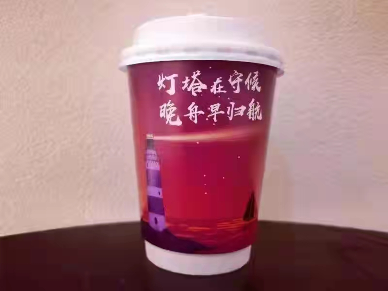 孟晚舟在深圳機場發表感言：祖國，我回來了