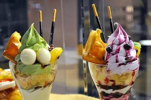 怎么用蜂蜜做冰淇淋(蜂蜜冰淇淋的簡(jiǎn)單做法) 怎么用蜂蜜做冰淇淋(蜂蜜冰淇淋的簡(jiǎn)單做法)