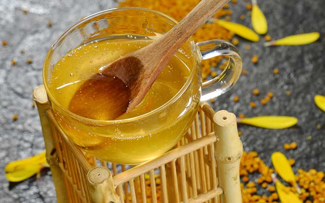 枇杷樹是蜜源植物嗎(枇杷有蜜嗎) 枇杷樹是蜜源植物嗎(枇杷有蜜嗎)