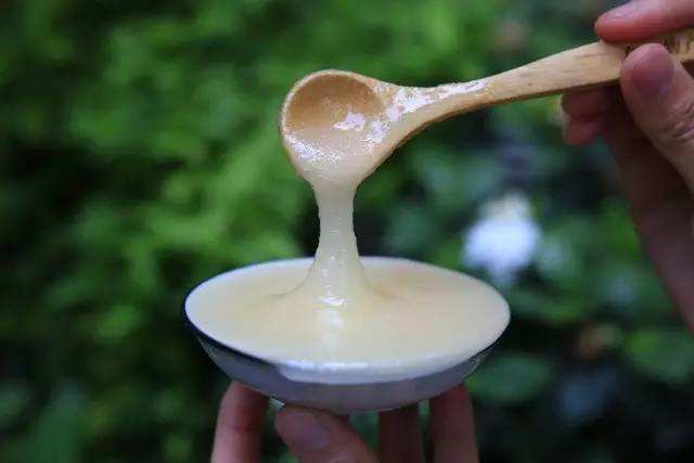 一箱蜜蜂一年能產多少蜂蜜? 一箱蜜蜂一年能產多少蜂蜜?