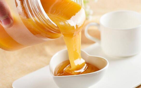 中蜂王產卵要多久(中蜂王從出臺到產卵要多少天) 中蜂王產卵要多久(中蜂王從出臺到產卵要多少天)