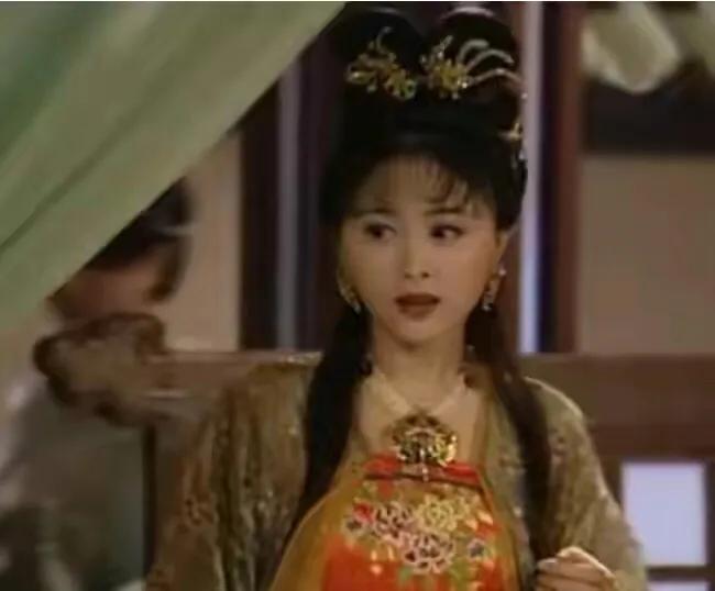 十個嫦娥造型變化史，論哪個最合你心意