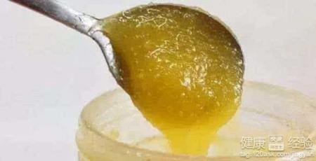 真蜂蜜結(jié)晶嗎(正宗蜂蜜結(jié)晶的辨別方法) 真蜂蜜結(jié)晶嗎(正宗蜂蜜結(jié)晶的辨別方法)