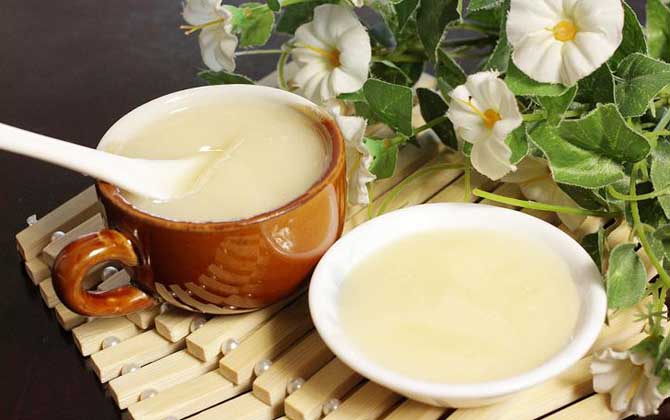 東北黑蜂椴樹雪蜜怎么辨別好壞(東北黑蜂雪蜜怎么鑒別真假) 東北黑蜂椴樹雪蜜怎么辨別好壞(東北黑蜂雪蜜怎么鑒別真假)