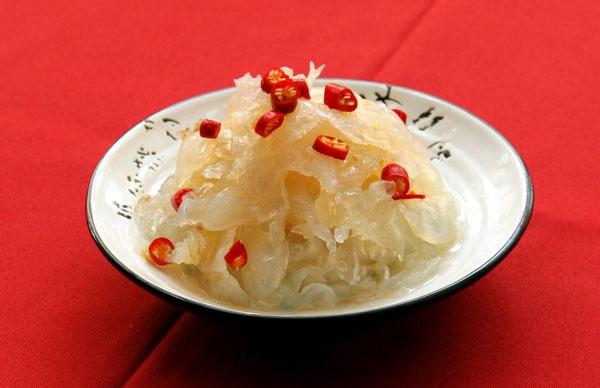 白木耳是銀耳嗎(白木耳和銀耳的區(qū)別) 白木耳是銀耳嗎(白木耳和銀耳的區(qū)別)