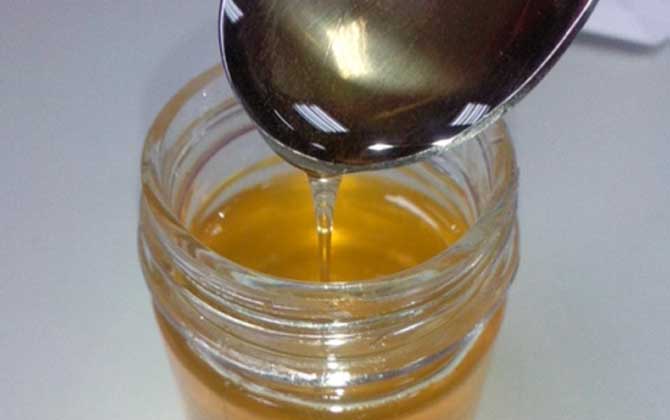 蜂蜜什么時(shí)候喝最好？有人說(shuō)早上，也有人說(shuō)晚上，實(shí)際上都不對(duì)！