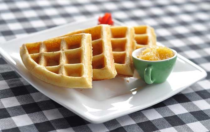 蜂蜜怎么吃效果最好？不建議空腹吃蜂蜜，更不能長期過量吃蜂蜜！