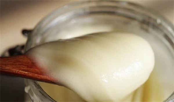 椴樹結(jié)晶蜜功效:女人喝椴樹蜜能美容嗎?