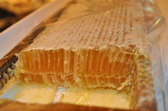 蜜蜂蠟?zāi)艹詥幔?></a> </div>
        <div   id=